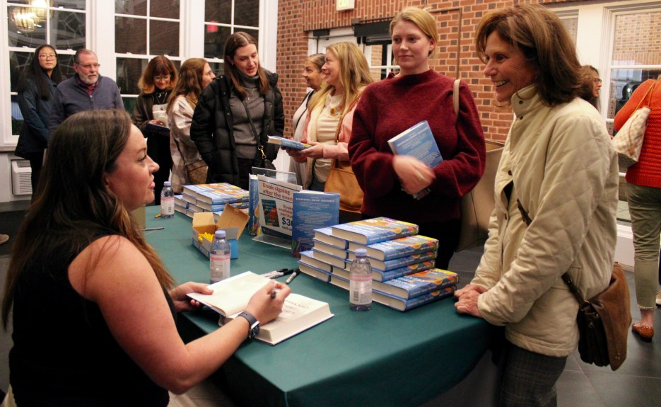 Lake Forest Reads Shelby Van Pelt book signing